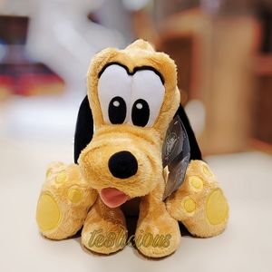 DISNEY PARKS PLUTO BIG FEET PLUSH